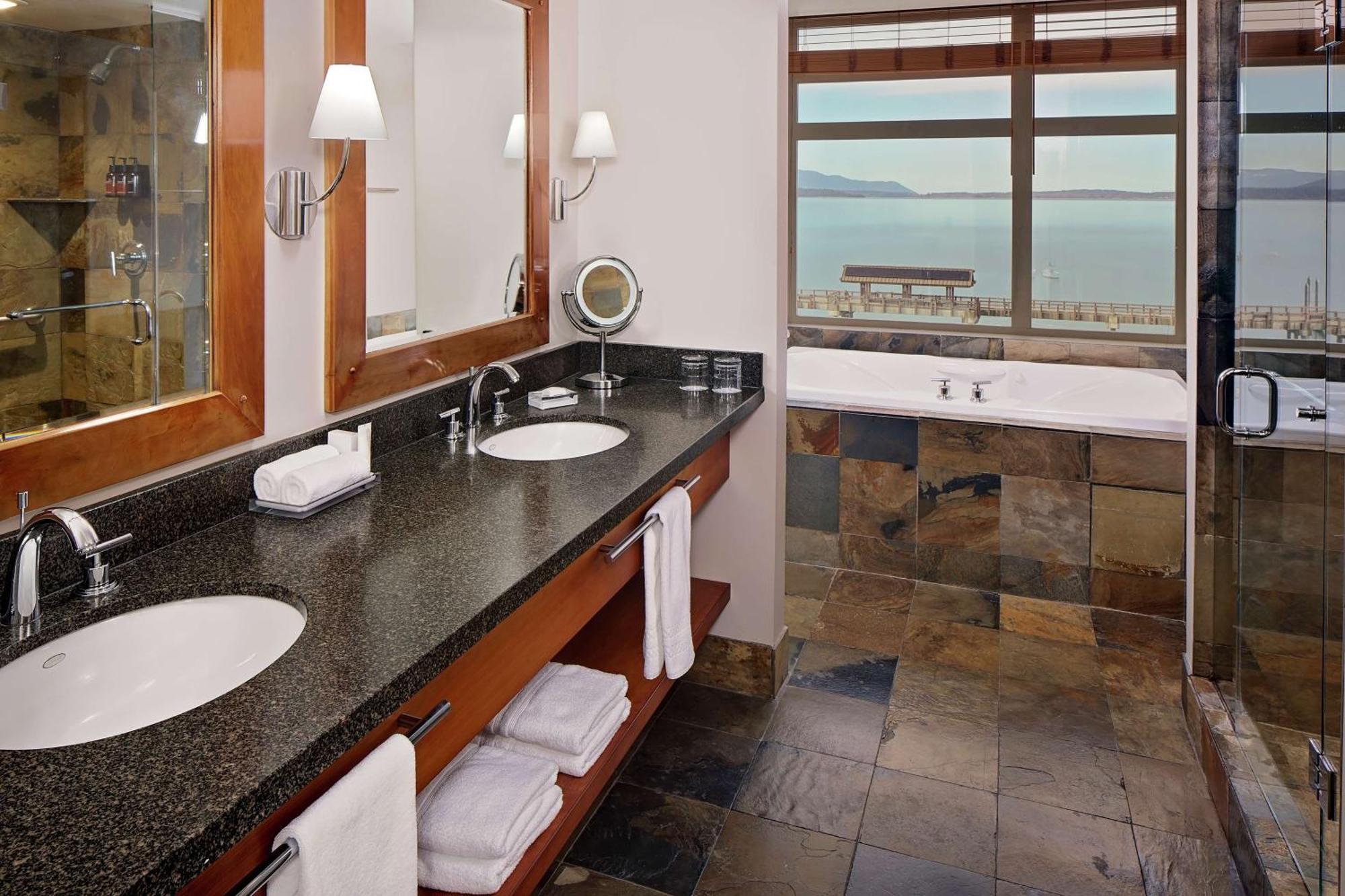 Chrysalis Inn & Spa Bellingham, Curio Collection By Hilton Exterior foto